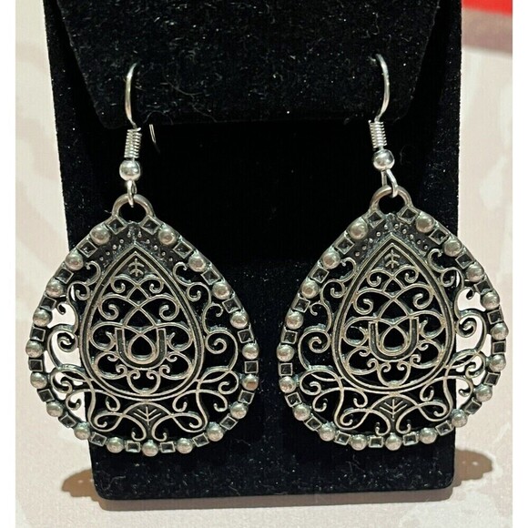 Pierced Earrings Silver Tone Filigree Mid Century Modernist Victorian Goth - Picture 4 of 9